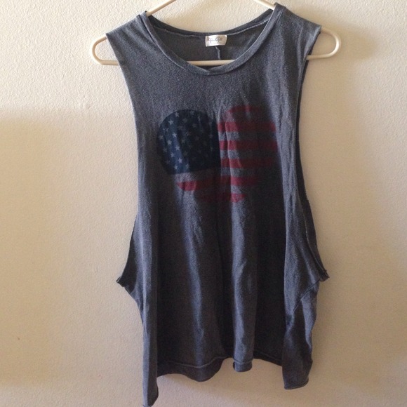 🇺🇸Brandy Melville American Flag Heart tank