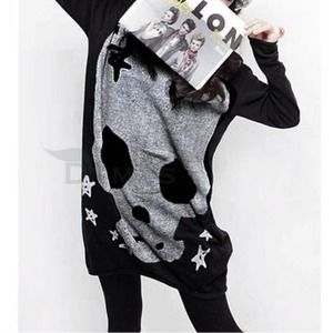 Long skull sweater 🔻REDUCED🔻