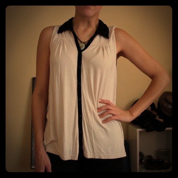 Sleeveless Collared Cream and Black Top