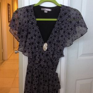 🎉Wrapped dress Love21 - Super cute!❤️