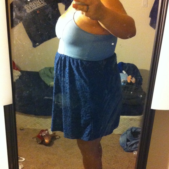 Jean/Blue Lace Dress - Picture 2 of 4