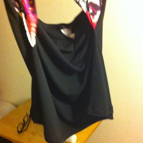 Multi-colored halter top - Picture 3 of 4