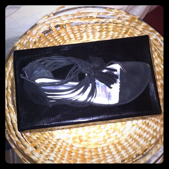Cute black C. Label tassel sandal! Box included!