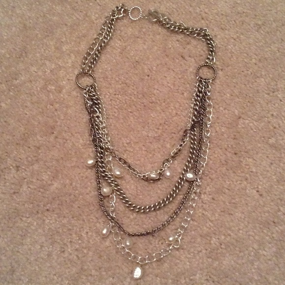 SOLD!! Stella & dot Avery Chains & Pearl Necklace