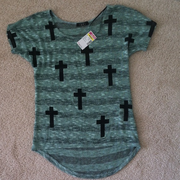 Short sleeve cross top