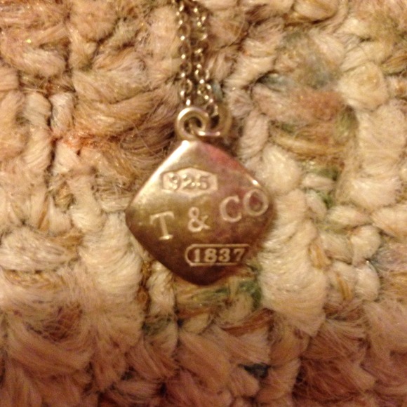 100% authentic Tiffany and co necklace !!!!!