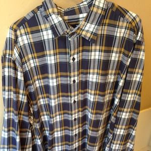 Men's Gap button up shirt