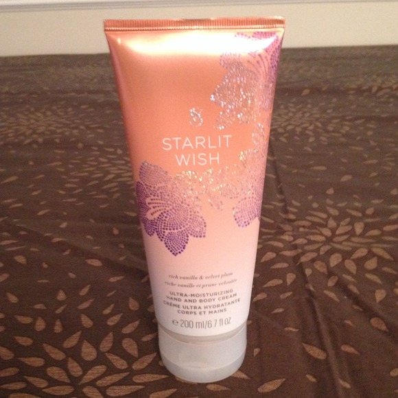 ✋SOLD✋Victorias Secret Lotion