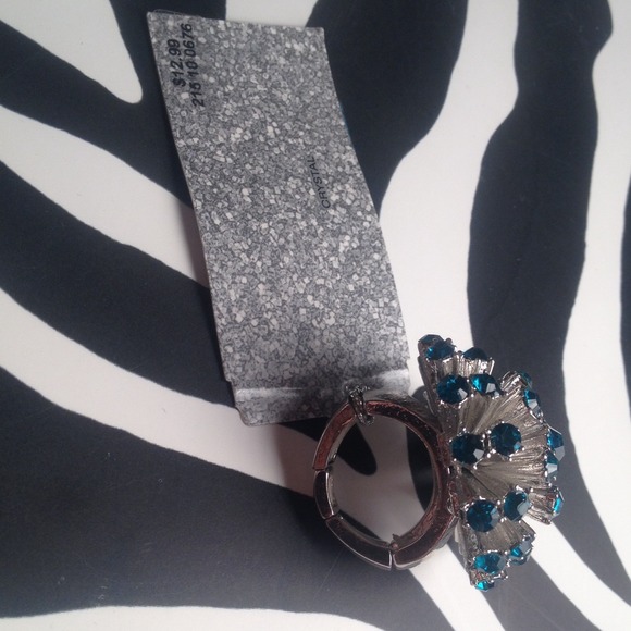 Silver adjustable ring - Picture 2 of 3