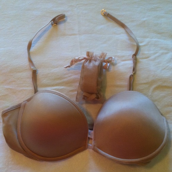 Victoria Secret Very Sexy strapless multi nude