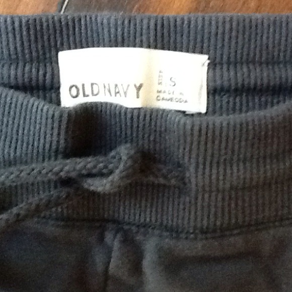 Sweatpant capris 🚫Bundled🚫 - Picture 2 of 2