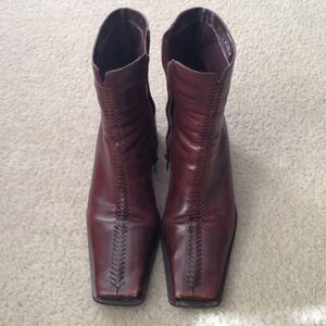 Chocolate brown ankle boot