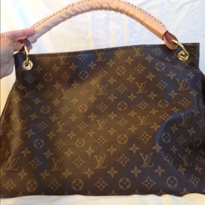 {{SOLD}} Louis Vuitton Artsy