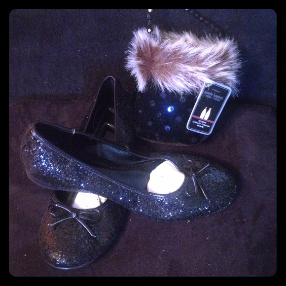 New size 8 black flats