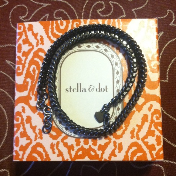 SOLD!! 💯 Authentic Stella & Dot silver bracelet
