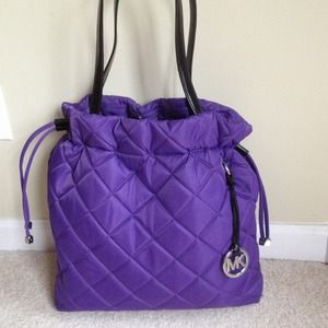 *REDUCED* Beautiful Michael Kors quilted tote bag
