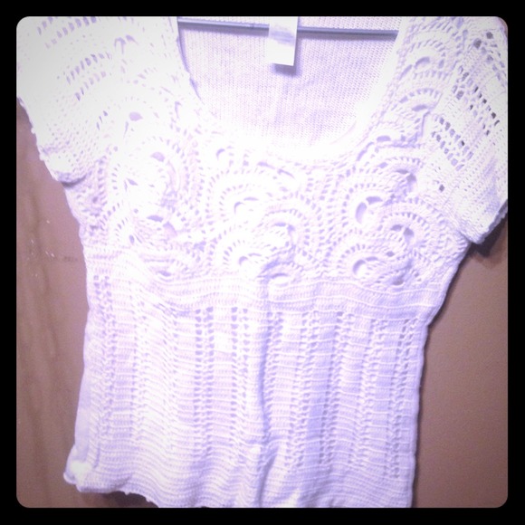 NEW AVON shirt