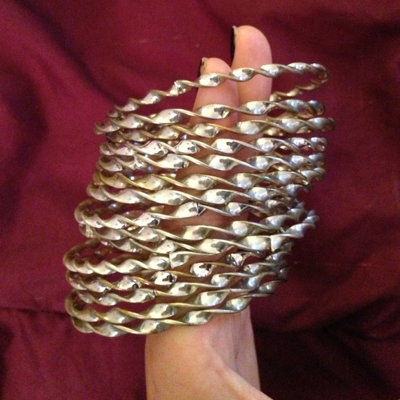 Free with bundle silver twisted bangles