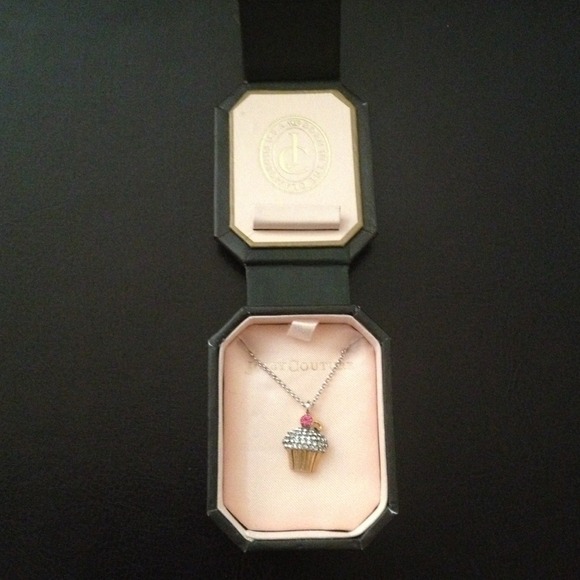 Juicy cupcake necklace never worn and kate spade