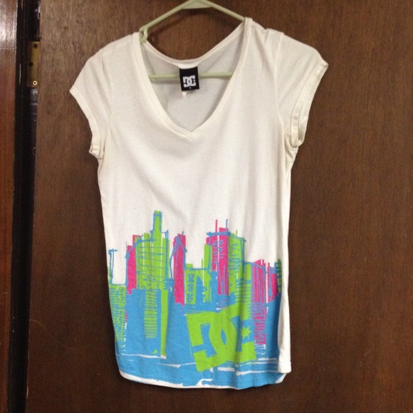 DC t-shirt