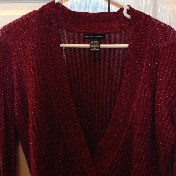 Burgundy sparkle long sleeve top - Picture 3 of 3