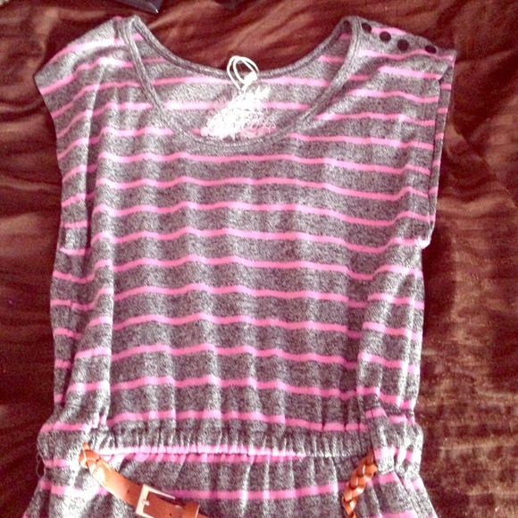 Sweater material pink and grey dress with belt✌️