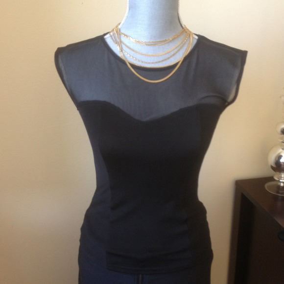 🚫Sold🚫NWOT bebe black sexy top