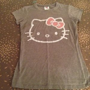 ❤️TRADED!!❤️ Hello Kitty Shirt
