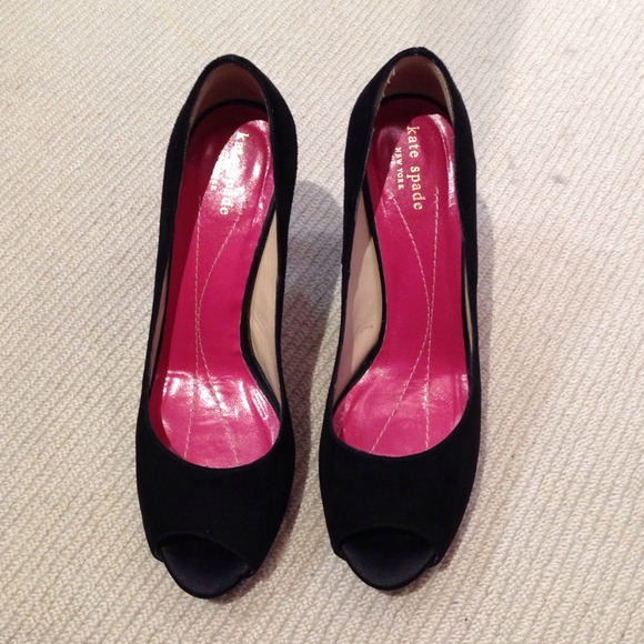 SOLD W/TORY BURCH FLIP FLOPS