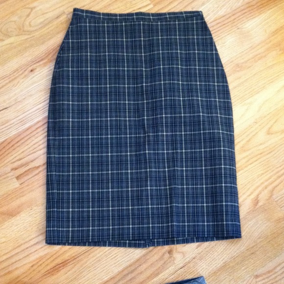 Navy blue plaid skirt great for work