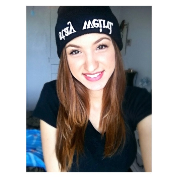 Stay weird beanie