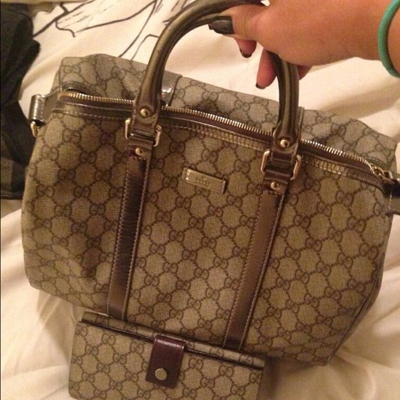 Gucci handbag with wallet