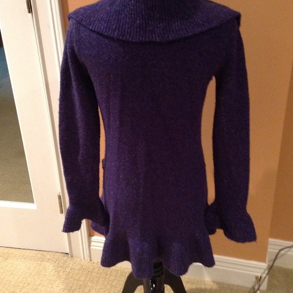 Sold - Picture 2 of 4