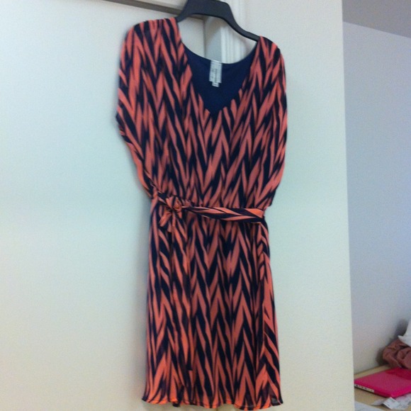 Peppermint graphic print dress