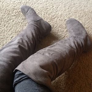 Size 6 / all grey knee high boots / flat