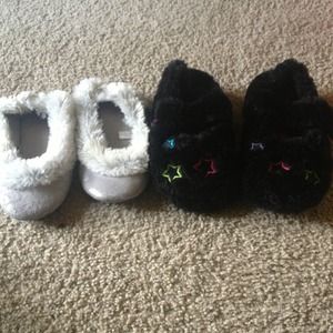 Furry slipper bundle / size 6 - 7