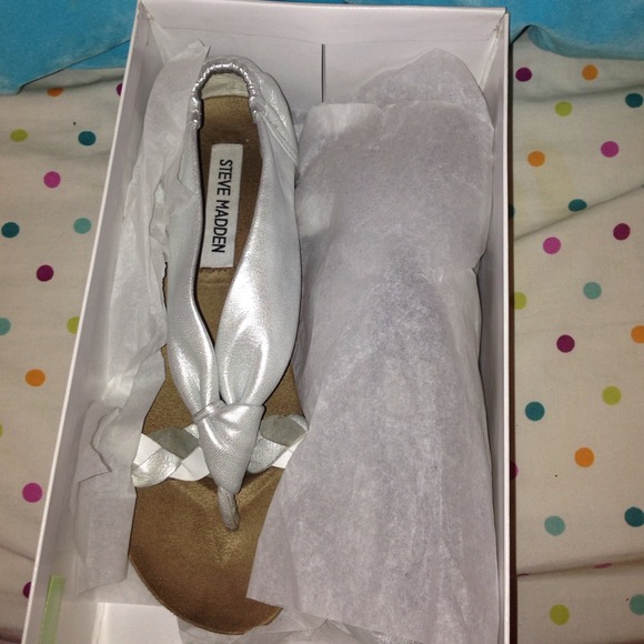 Shore silver multi sandal