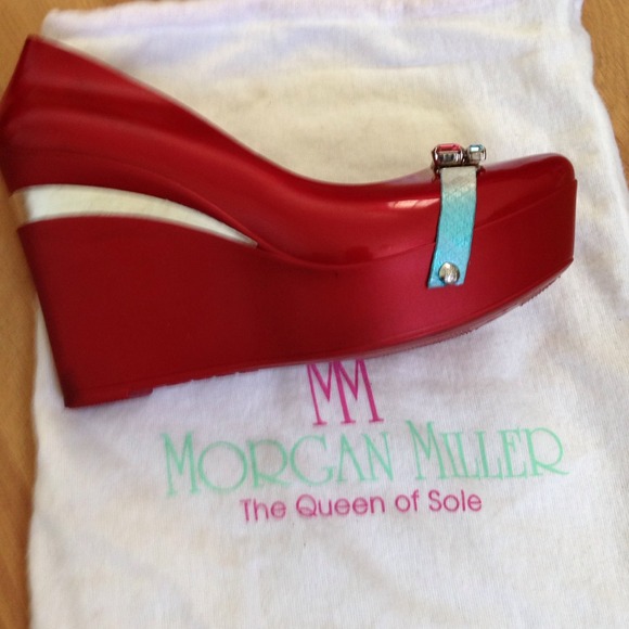 Morgan Miller custom design buckle wedge shoe - Picture 3 of 3