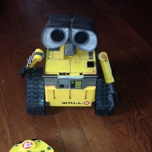 Romote Control WallE & Crack the Case Game