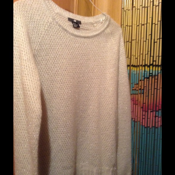 NWOT H&M white & silver sparkly hi-lo sweater
