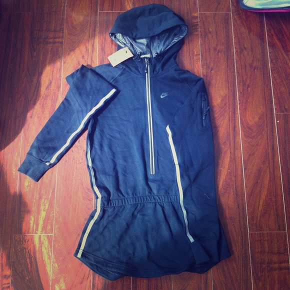 Nike Sportswear Black Jacket