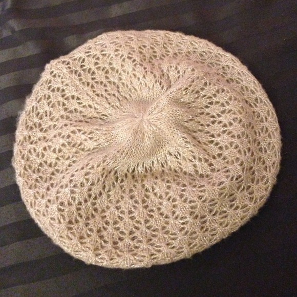🚫SOLD IN BUNDLE🚫beanie beret