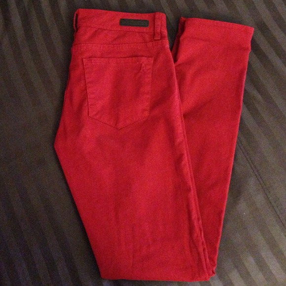 🚫SOLD IN BUNDLE🚫🎉FLASH SALE!🎉 red skinny pants