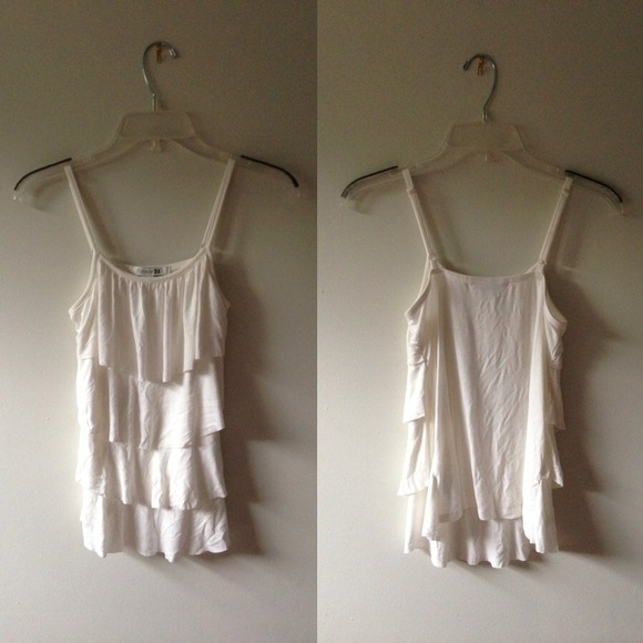 FOREVER 21 RUFFLED TANK