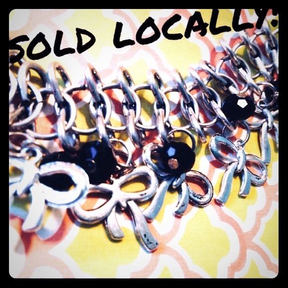 ✨Beads & Bows Silver Handmade Bracelet✨❗️SOLD❗️ - Picture 1 of 4