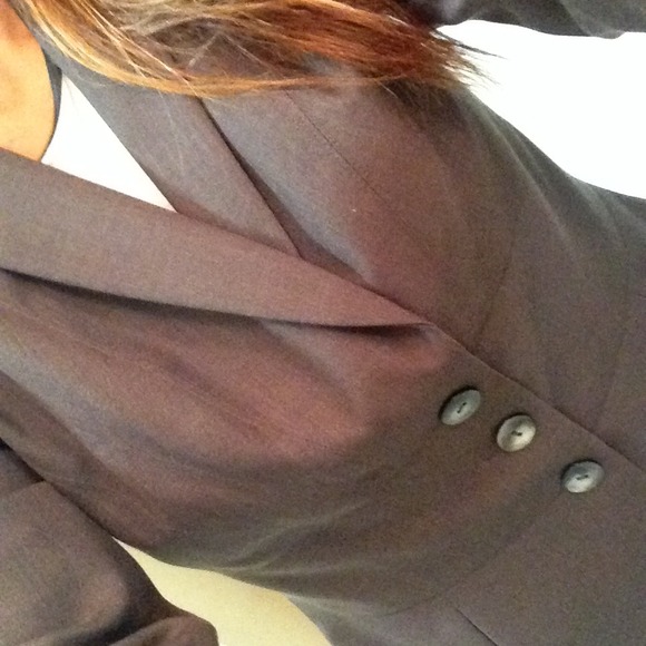 Calvin Klein grey suit / skirt - Picture 2 of 4