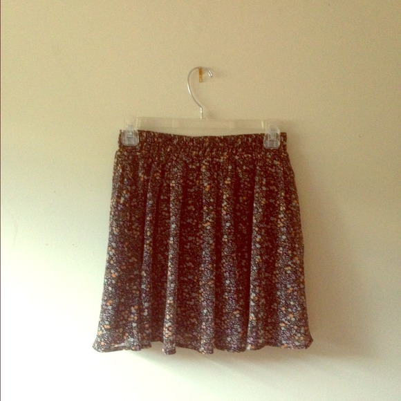 FOREVER 21 FLORAL SKIRT