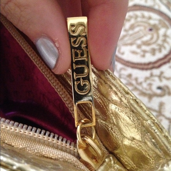 Guess clutch purse! - Picture 5 of 5