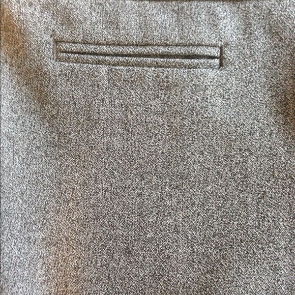 ❌SOLD❌  dressy Capri pants - Picture 3 of 3