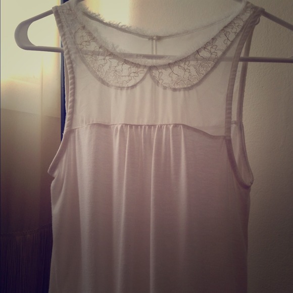 Peter Pan collar tank top - cream color! - Picture 1 of 3